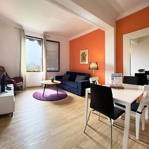 Friendly Rentals Van Gogh